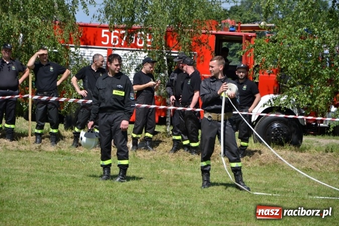 Zdjęcie w galerii na portalu naszraciborz.pl: Roszków z Pucharem Wójta Krzyżanowic. W CTIF chłopców najlepszy Bolesław wiadomości z regionu