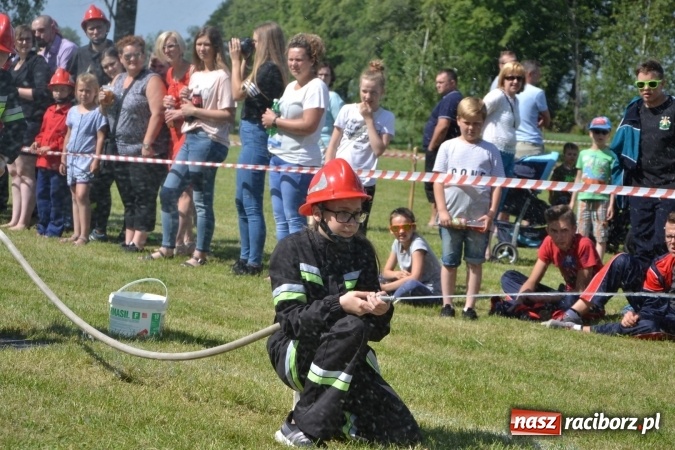 Zdjęcie w galerii na portalu naszraciborz.pl: Roszków z Pucharem Wójta Krzyżanowic. W CTIF chłopców najlepszy Bolesław wiadomości z regionu