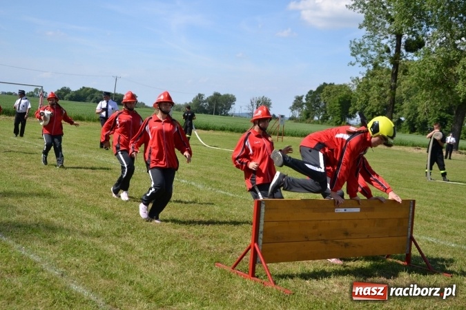 Zdjęcie w galerii na portalu naszraciborz.pl: Roszków z Pucharem Wójta Krzyżanowic. W CTIF chłopców najlepszy Bolesław wiadomości z regionu