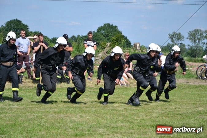 Zdjęcie w galerii na portalu naszraciborz.pl: Roszków z Pucharem Wójta Krzyżanowic. W CTIF chłopców najlepszy Bolesław wiadomości z regionu