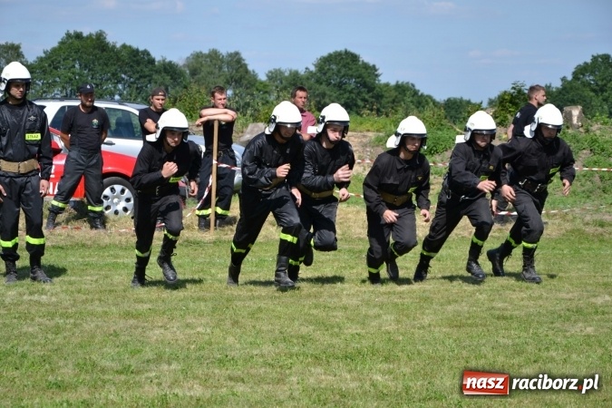 Zdjęcie w galerii na portalu naszraciborz.pl: Roszków z Pucharem Wójta Krzyżanowic. W CTIF chłopców najlepszy Bolesław wiadomości z regionu