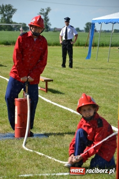 Zdjęcie w galerii na portalu naszraciborz.pl: Roszków z Pucharem Wójta Krzyżanowic. W CTIF chłopców najlepszy Bolesław wiadomości z regionu