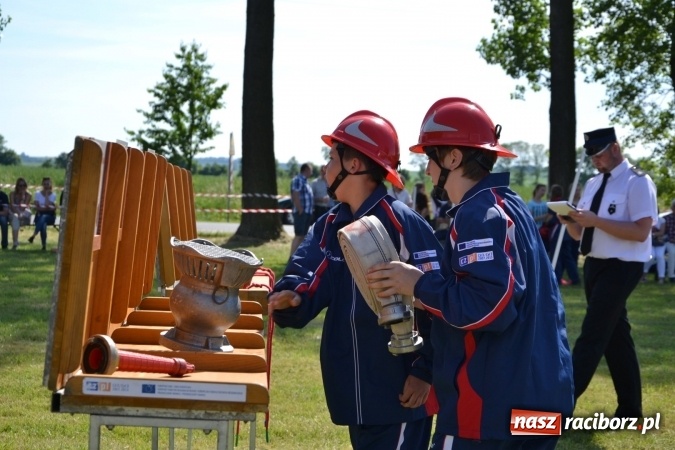 Zdjęcie w galerii na portalu naszraciborz.pl: Roszków z Pucharem Wójta Krzyżanowic. W CTIF chłopców najlepszy Bolesław wiadomości z regionu