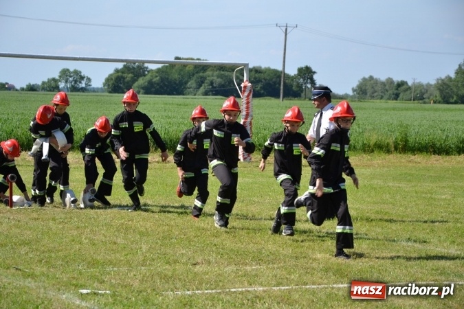 Zdjęcie w galerii na portalu naszraciborz.pl: Roszków z Pucharem Wójta Krzyżanowic. W CTIF chłopców najlepszy Bolesław wiadomości z regionu
