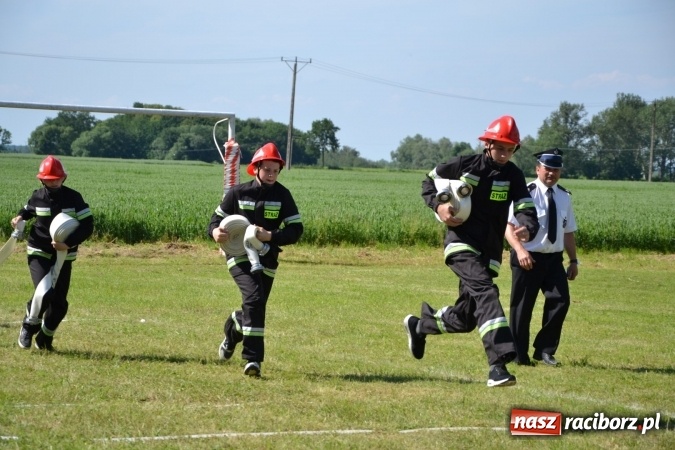 Zdjęcie w galerii na portalu naszraciborz.pl: Roszków z Pucharem Wójta Krzyżanowic. W CTIF chłopców najlepszy Bolesław wiadomości z regionu