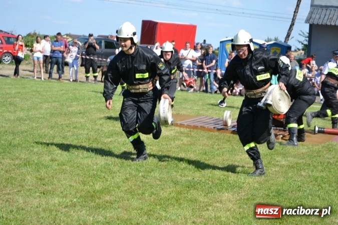 Zdjęcie w galerii na portalu naszraciborz.pl: Roszków z Pucharem Wójta Krzyżanowic. W CTIF chłopców najlepszy Bolesław wiadomości z regionu