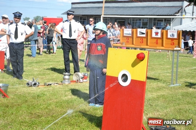Zdjęcie w galerii na portalu naszraciborz.pl: Roszków z Pucharem Wójta Krzyżanowic. W CTIF chłopców najlepszy Bolesław wiadomości z regionu