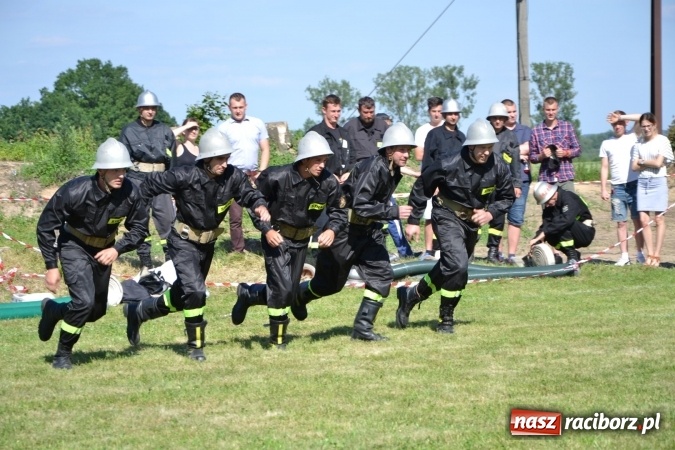 Zdjęcie w galerii na portalu naszraciborz.pl: Roszków z Pucharem Wójta Krzyżanowic. W CTIF chłopców najlepszy Bolesław wiadomości z regionu