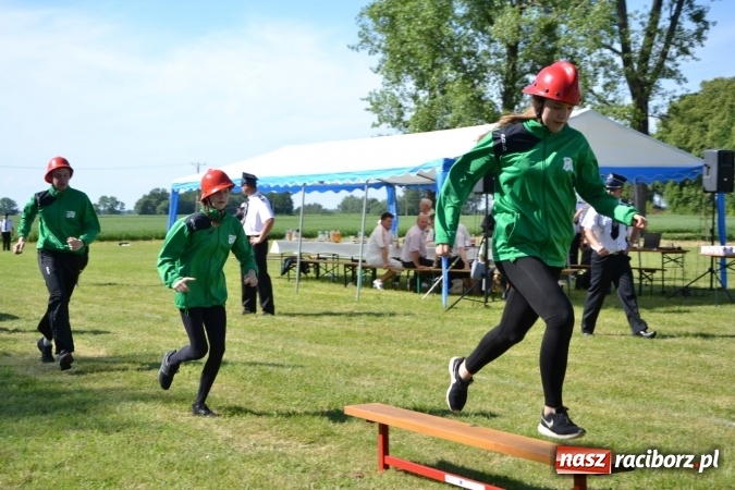 Zdjęcie w galerii na portalu naszraciborz.pl: Roszków z Pucharem Wójta Krzyżanowic. W CTIF chłopców najlepszy Bolesław wiadomości z regionu