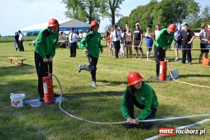 Zdjęcie w galerii na portalu naszraciborz.pl: Roszków z Pucharem Wójta Krzyżanowic. W CTIF chłopców najlepszy Bolesław wiadomości z regionu