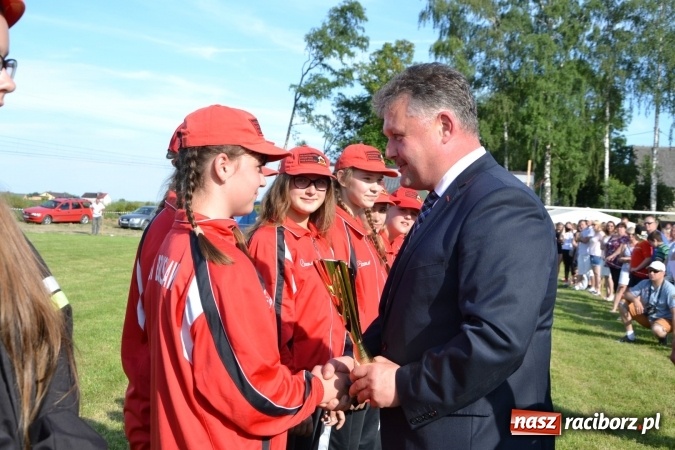 Zdjęcie w galerii na portalu naszraciborz.pl: Roszków z Pucharem Wójta Krzyżanowic. W CTIF chłopców najlepszy Bolesław wiadomości z regionu