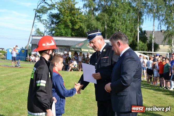 Zdjęcie w galerii na portalu naszraciborz.pl: Roszków z Pucharem Wójta Krzyżanowic. W CTIF chłopców najlepszy Bolesław wiadomości z regionu