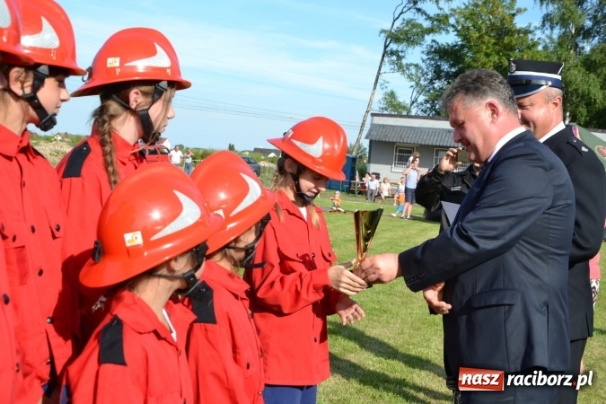 Zdjęcie w galerii na portalu naszraciborz.pl: Roszków z Pucharem Wójta Krzyżanowic. W CTIF chłopców najlepszy Bolesław wiadomości z regionu