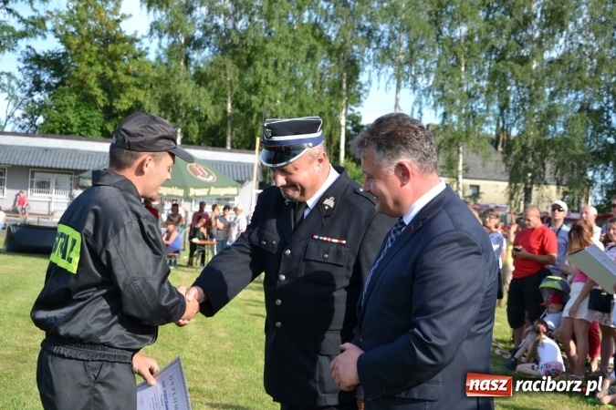 Zdjęcie w galerii na portalu naszraciborz.pl: Roszków z Pucharem Wójta Krzyżanowic. W CTIF chłopców najlepszy Bolesław wiadomości z regionu