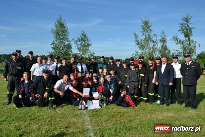 Zdjęcie w galerii na portalu naszraciborz.pl: Roszków z Pucharem Wójta Krzyżanowic. W CTIF chłopców najlepszy Bolesław wiadomości z regionu