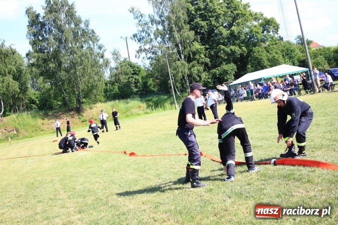 Zdjęcie w galerii na portalu naszraciborz.pl: Pogrzebień zwycięzcą gminnych zawodów sportowo-pożarniczych wiadomości z regionu