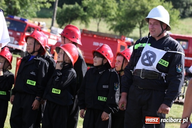 Zdjęcie w galerii na portalu naszraciborz.pl: Pogrzebień zwycięzcą gminnych zawodów sportowo-pożarniczych wiadomości z regionu