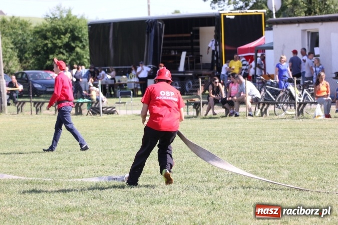 Zdjęcie w galerii na portalu naszraciborz.pl: Pogrzebień zwycięzcą gminnych zawodów sportowo-pożarniczych wiadomości z regionu