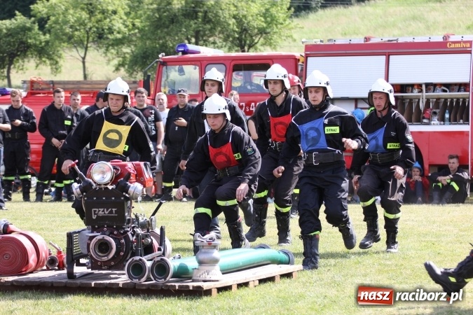 Zdjęcie w galerii na portalu naszraciborz.pl: Pogrzebień zwycięzcą gminnych zawodów sportowo-pożarniczych wiadomości z regionu