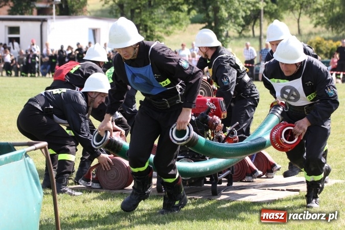 Zdjęcie w galerii na portalu naszraciborz.pl: Pogrzebień zwycięzcą gminnych zawodów sportowo-pożarniczych wiadomości z regionu