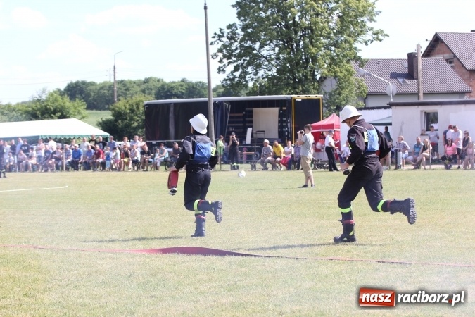 Zdjęcie w galerii na portalu naszraciborz.pl: Pogrzebień zwycięzcą gminnych zawodów sportowo-pożarniczych wiadomości z regionu