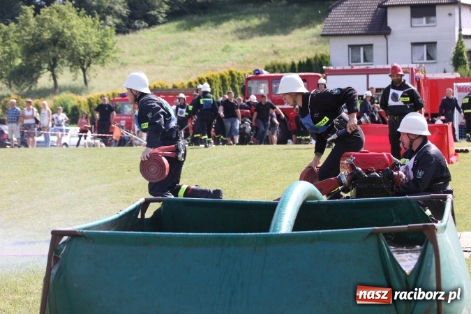 Zdjęcie w galerii na portalu naszraciborz.pl: Pogrzebień zwycięzcą gminnych zawodów sportowo-pożarniczych wiadomości z regionu