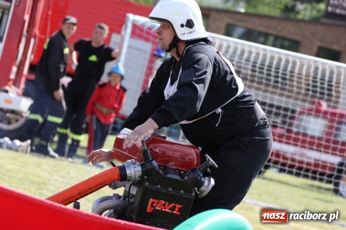Zdjęcie w galerii na portalu naszraciborz.pl: Pogrzebień zwycięzcą gminnych zawodów sportowo-pożarniczych wiadomości z regionu