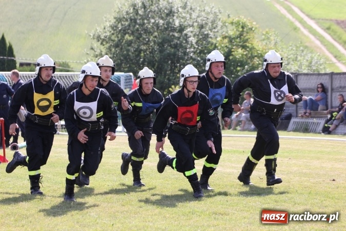 Zdjęcie w galerii na portalu naszraciborz.pl: Pogrzebień zwycięzcą gminnych zawodów sportowo-pożarniczych wiadomości z regionu