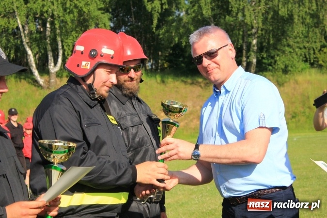 Zdjęcie w galerii na portalu naszraciborz.pl: Pogrzebień zwycięzcą gminnych zawodów sportowo-pożarniczych wiadomości z regionu