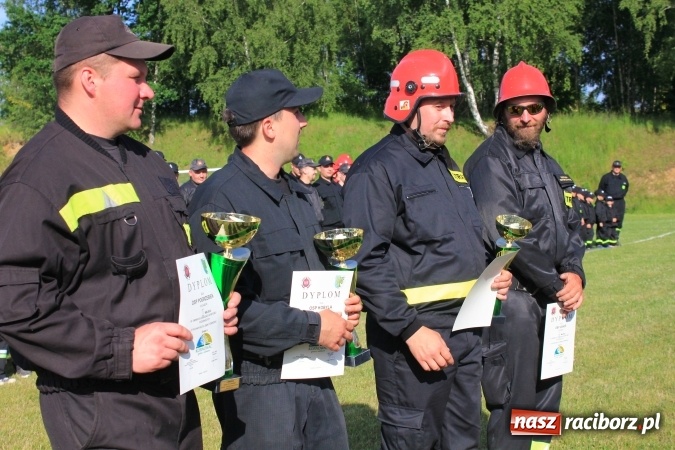 Zdjęcie w galerii na portalu naszraciborz.pl: Pogrzebień zwycięzcą gminnych zawodów sportowo-pożarniczych wiadomości z regionu