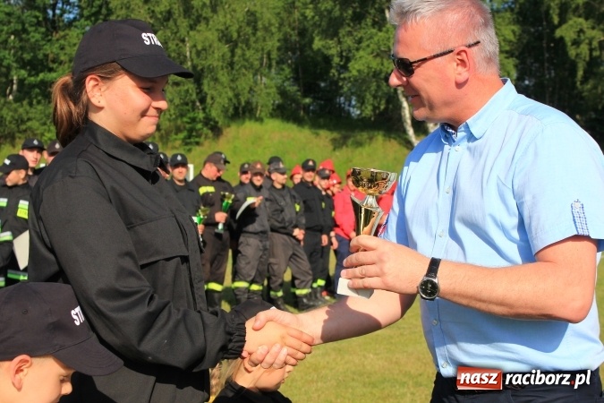 Zdjęcie w galerii na portalu naszraciborz.pl: Pogrzebień zwycięzcą gminnych zawodów sportowo-pożarniczych wiadomości z regionu