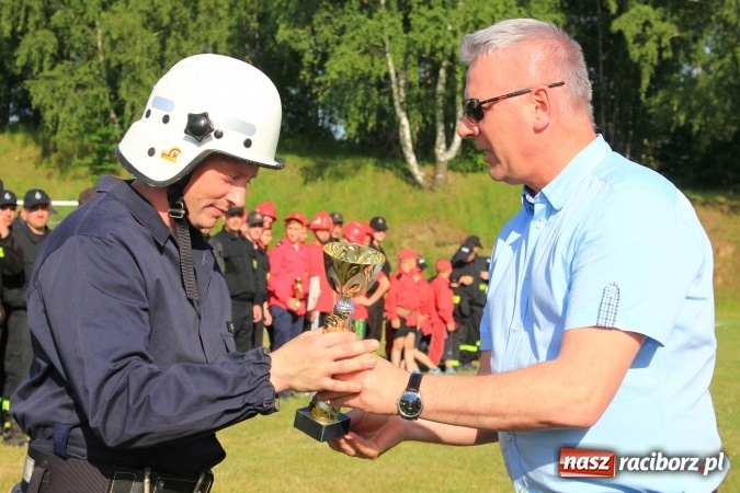 Zdjęcie w galerii na portalu naszraciborz.pl: Pogrzebień zwycięzcą gminnych zawodów sportowo-pożarniczych wiadomości z regionu
