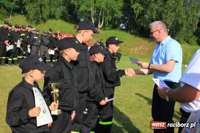 Zdjęcie w galerii na portalu naszraciborz.pl: Pogrzebień zwycięzcą gminnych zawodów sportowo-pożarniczych wiadomości z regionu