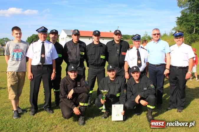 Zdjęcie w galerii na portalu naszraciborz.pl: Pogrzebień zwycięzcą gminnych zawodów sportowo-pożarniczych wiadomości z regionu