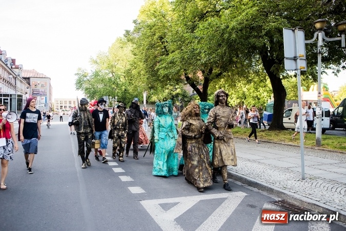 Zdjęcie w galerii na portalu naszraciborz.pl: Bartnicky Band na zakończenie obchodów Dni Raciborza wiadomości z regionu