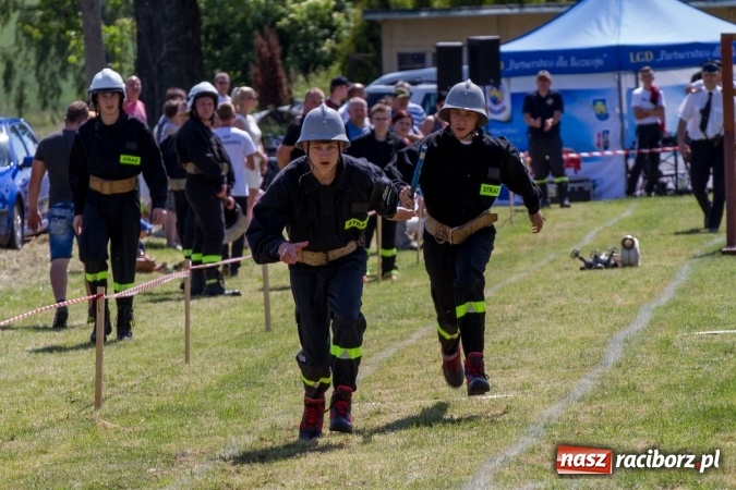 Zdjęcie w galerii na portalu naszraciborz.pl: Hat-trick Samborowic w gminnych zawodach sportowo-pożarniczych wiadomości z regionu