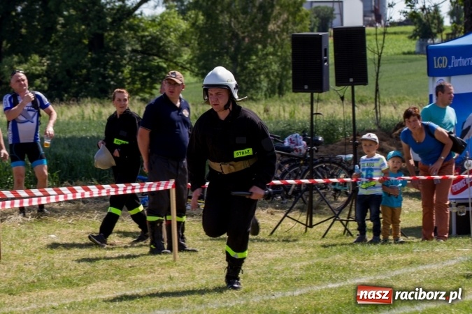 Zdjęcie w galerii na portalu naszraciborz.pl: Hat-trick Samborowic w gminnych zawodach sportowo-pożarniczych wiadomości z regionu