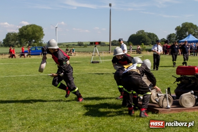 Zdjęcie w galerii na portalu naszraciborz.pl: Hat-trick Samborowic w gminnych zawodach sportowo-pożarniczych wiadomości z regionu