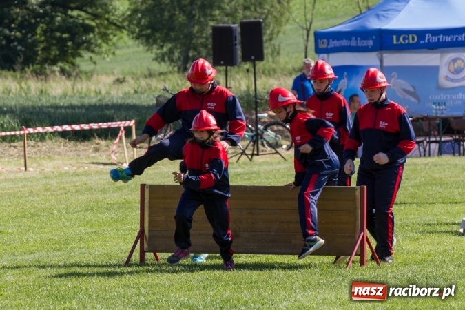 Zdjęcie w galerii na portalu naszraciborz.pl: Hat-trick Samborowic w gminnych zawodach sportowo-pożarniczych wiadomości z regionu