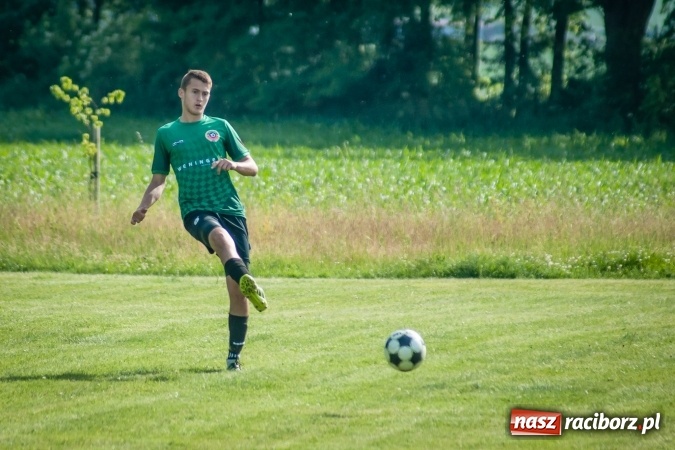 Zdjęcie w galerii na portalu naszraciborz.pl: B klasa: Bieńkowice poddały mecz. Rezerwy Turzy Śląskiej coraz bliżej baraży wiadomości z regionu