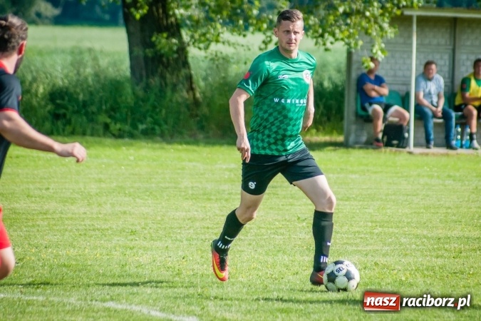 Zdjęcie w galerii na portalu naszraciborz.pl: B klasa: Bieńkowice poddały mecz. Rezerwy Turzy Śląskiej coraz bliżej baraży wiadomości z regionu