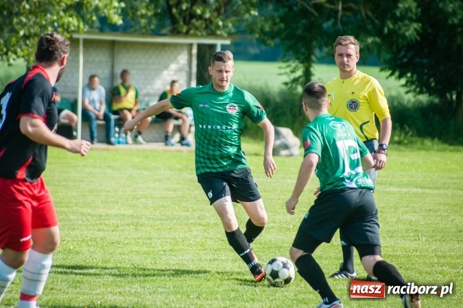 Zdjęcie w galerii na portalu naszraciborz.pl: B klasa: Bieńkowice poddały mecz. Rezerwy Turzy Śląskiej coraz bliżej baraży wiadomości z regionu