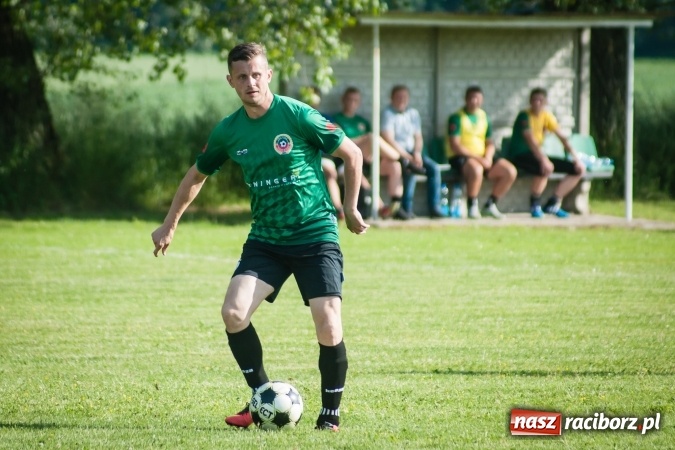 Zdjęcie w galerii na portalu naszraciborz.pl: B klasa: Bieńkowice poddały mecz. Rezerwy Turzy Śląskiej coraz bliżej baraży wiadomości z regionu