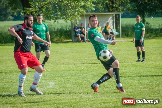 Zdjęcie w galerii na portalu naszraciborz.pl: B klasa: Bieńkowice poddały mecz. Rezerwy Turzy Śląskiej coraz bliżej baraży wiadomości z regionu