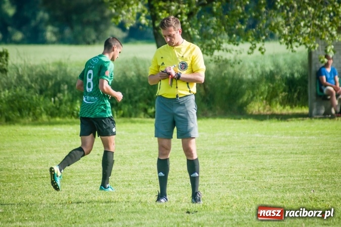 Zdjęcie w galerii na portalu naszraciborz.pl: B klasa: Bieńkowice poddały mecz. Rezerwy Turzy Śląskiej coraz bliżej baraży wiadomości z regionu