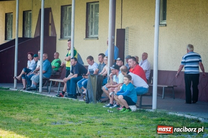 Zdjęcie w galerii na portalu naszraciborz.pl: B klasa: Bieńkowice poddały mecz. Rezerwy Turzy Śląskiej coraz bliżej baraży wiadomości z regionu