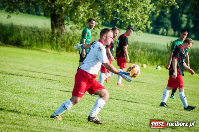 Zdjęcie w galerii na portalu naszraciborz.pl: B klasa: Bieńkowice poddały mecz. Rezerwy Turzy Śląskiej coraz bliżej baraży wiadomości z regionu