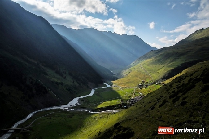 Zdjęcie w galerii na portalu naszraciborz.pl: Przygoda u stóp Kaukazu? Orinoko zaprasza na wyprawę życia do Gruzji wiadomości z regionu