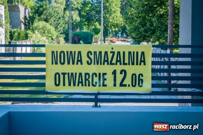 Zdjęcie w galerii na portalu naszraciborz.pl: Krewetka zaprasza do nowej smażalni – już dzisiaj otwarcie! wiadomości z regionu