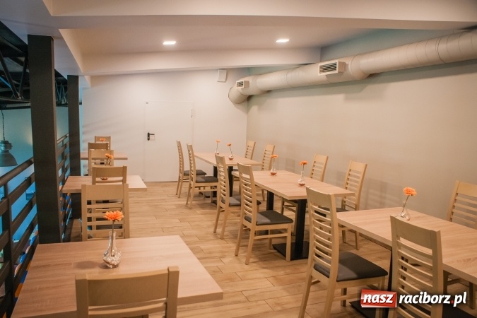 Zdjęcie w galerii na portalu naszraciborz.pl: Krewetka zaprasza do nowej smażalni – już dzisiaj otwarcie! wiadomości z regionu